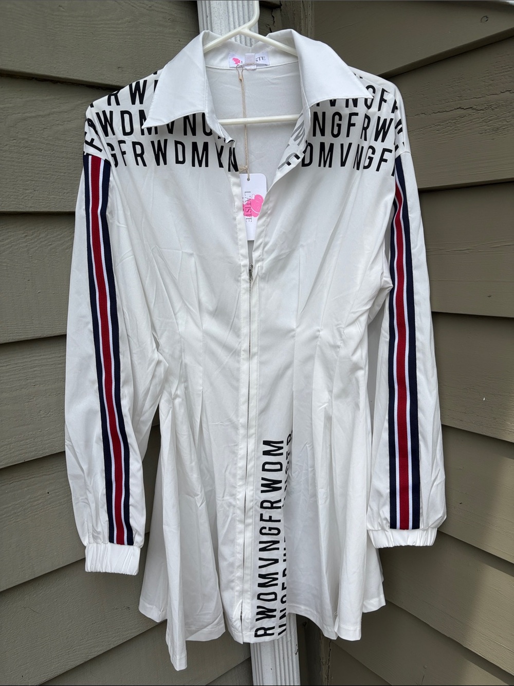 NWT L'ATISTE White fitted jacket/ or mini dress (?) Very cute as a jacket or top